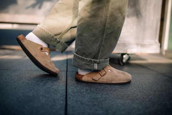 Guide des mules sabots confortables et tendance